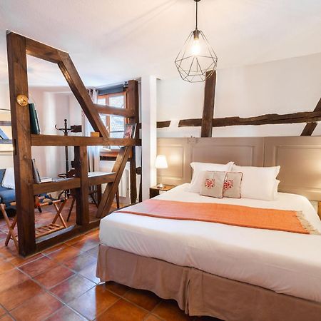 Les Suites - La Cour St Fulrad Saint-Hippolyte  Exteriör bild