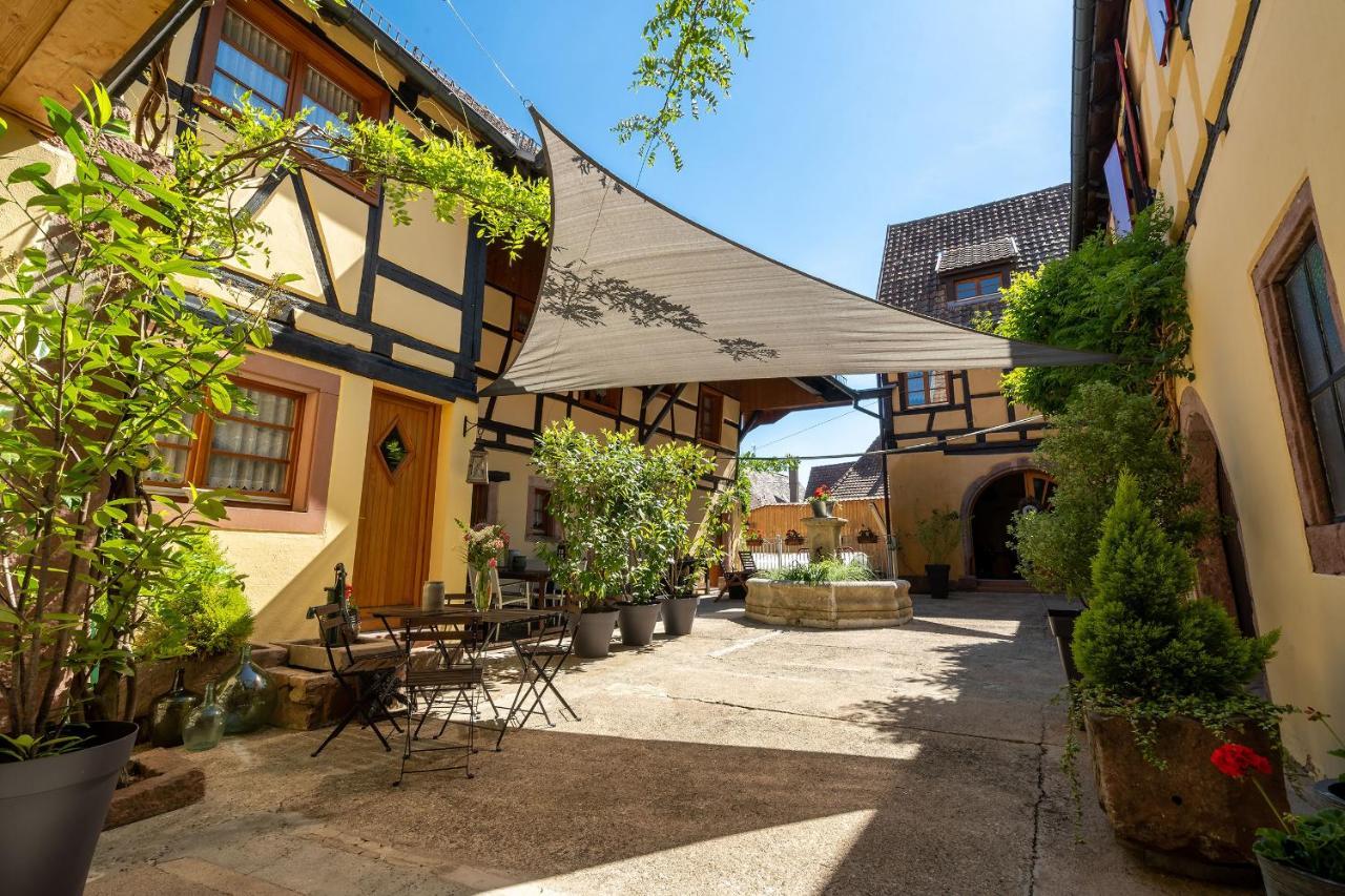 Les Suites - La Cour St Fulrad Saint-Hippolyte  Exteriör bild