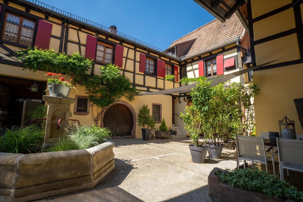 Les Suites - La Cour St Fulrad Saint-Hippolyte  Exteriör bild