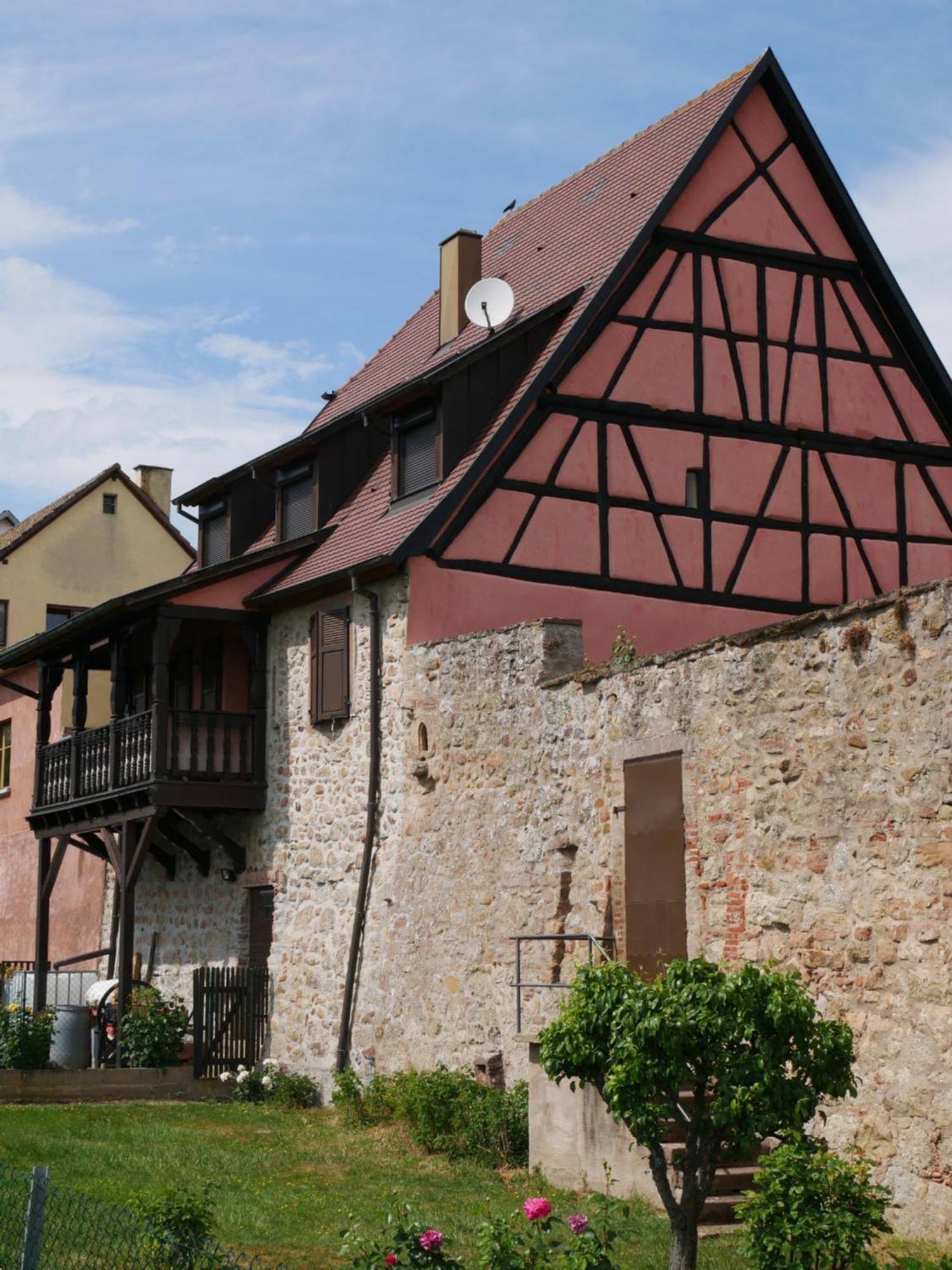 Les Suites - La Cour St Fulrad Saint-Hippolyte  Exteriör bild